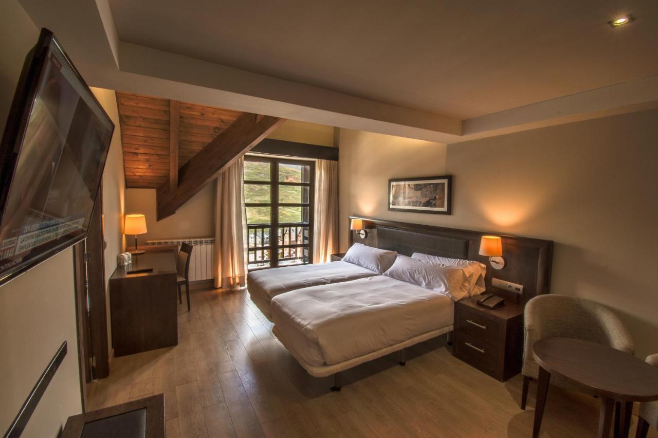 Hotel Aragon Hills&Spa Formigal Exterior foto