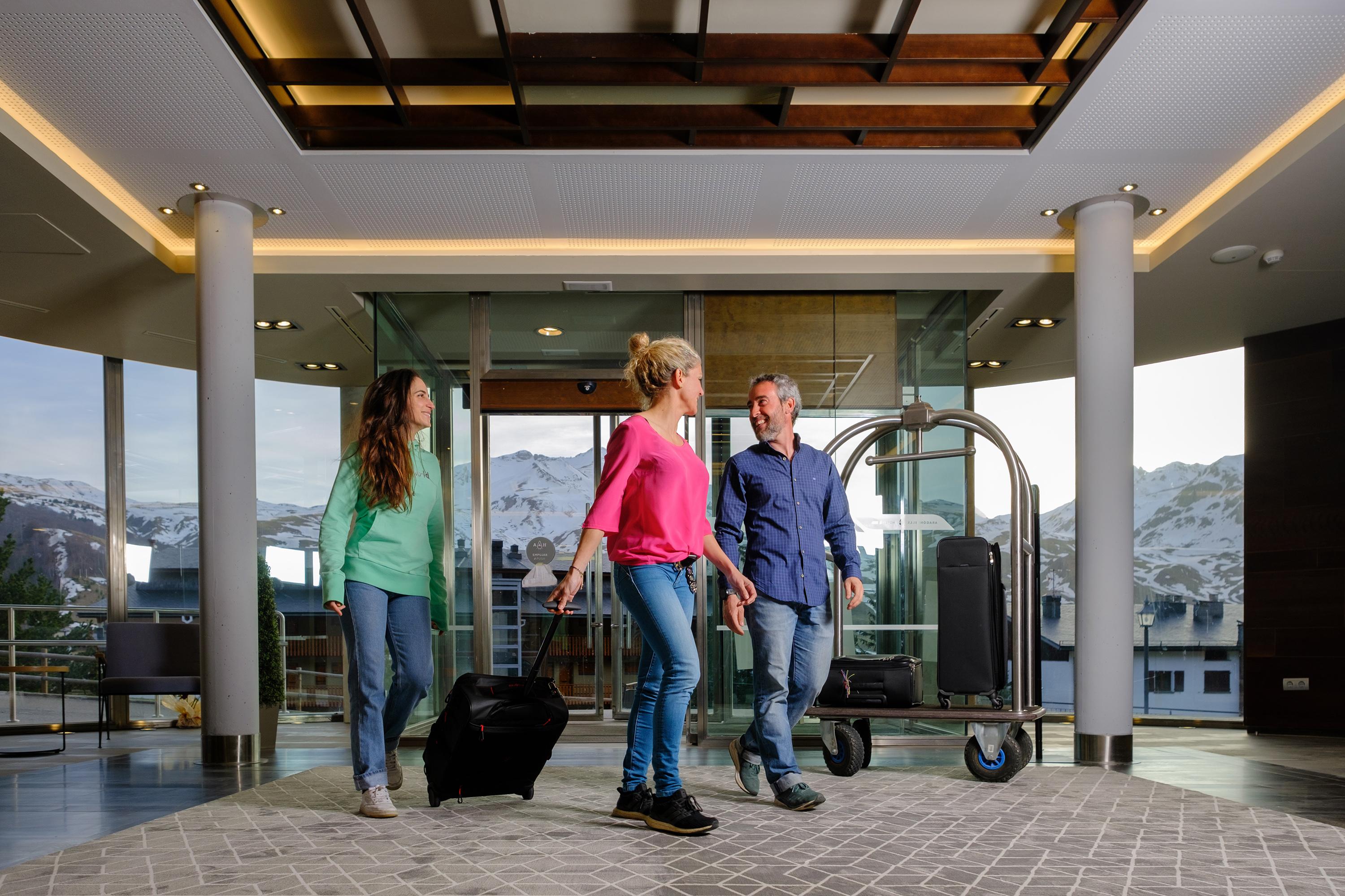 Hotel Aragon Hills&Spa Formigal Exterior foto