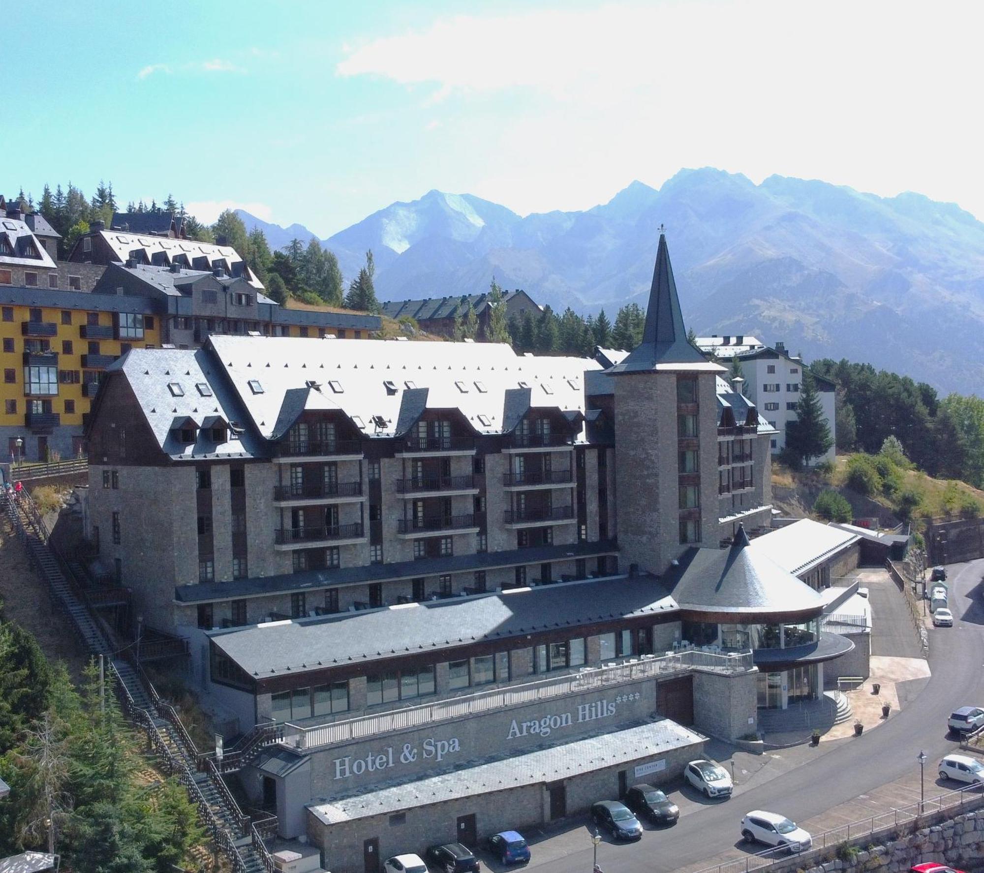 Hotel Aragon Hills&Spa Formigal Exterior foto