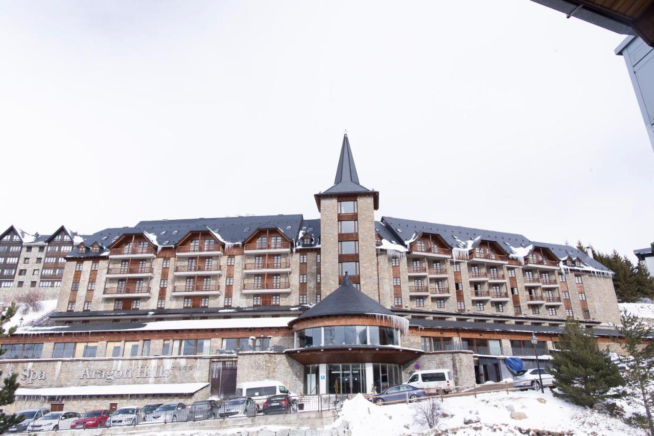 Hotel Aragon Hills&Spa Formigal Exterior foto